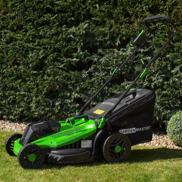 Garden Master 40V Cordless Lawn Mower | 43cm cutting width | Twin 4ah Battery and Charger Included | 50L Grass Collection | Adjustable Cutting Height | Compact & Foldable |...