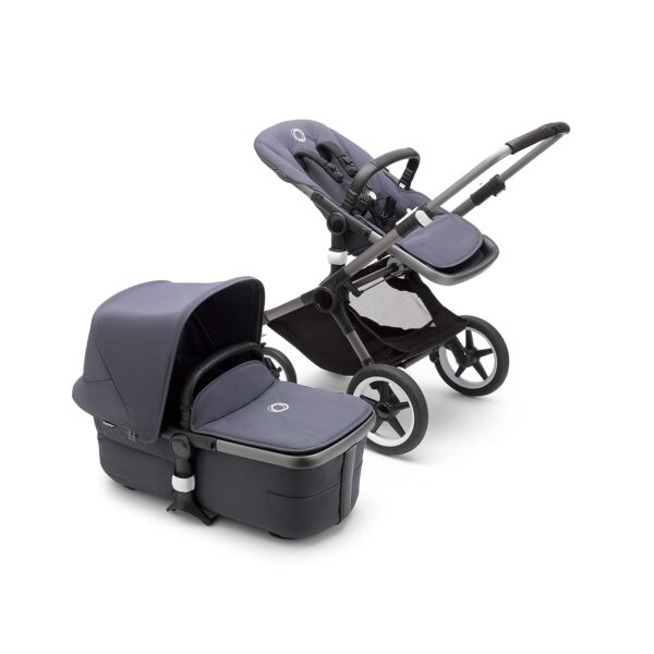 Bugaboo Fox 3, our most comfortable 2-in-1 pushchair including cot with ventilation windows: for all terrain, comfort buggy, chassis in graphite, couch and sun canopy in Stormy...