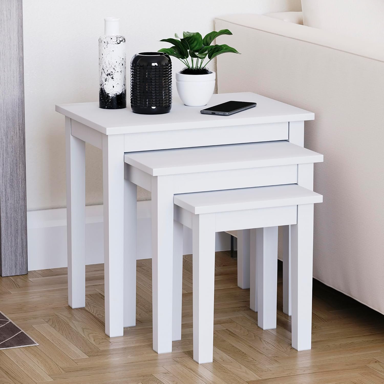 Vida Designs Yorkshire Nest of 3 Tables for Living room, Stacking Side Tables, Sturdy and Easy Assembly (White)